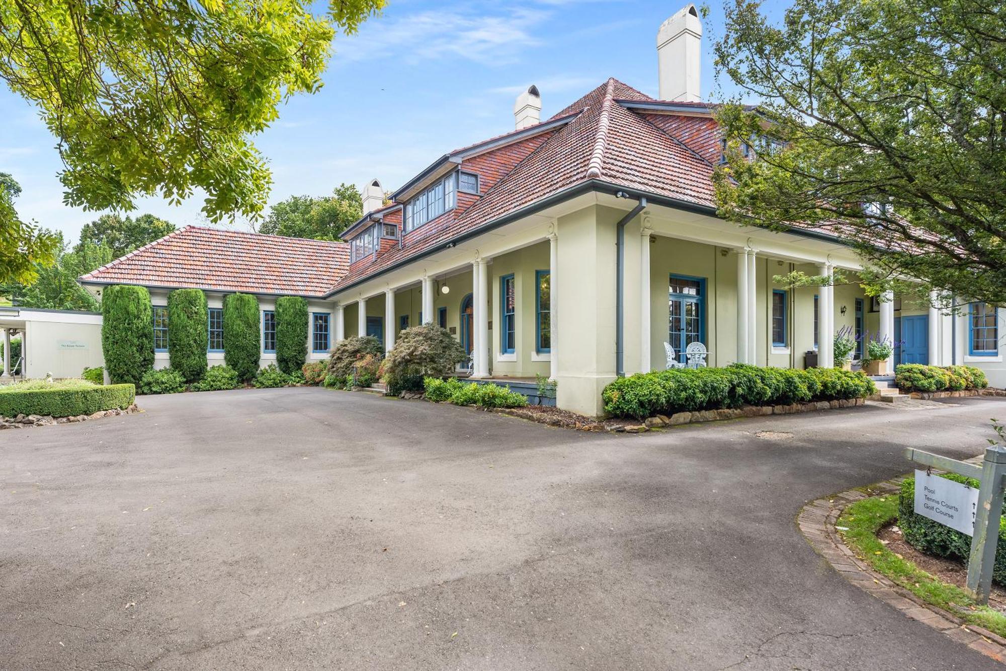 Peppers Manor House